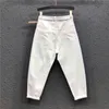 Весна Летняя Корея Мода Женщины Белый Повседневная Джинсовая Джинсовые Брюки Буква Летуговкой Хлопок Свободные джинсы Плюс Размер S809 21129