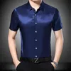 Schwarze Seidensatin-Herrenhemden Marke Kurzarm-Button-Down-Smoking-Hemd Männer Lässige glatte, bequeme Bluse 3XL 210522