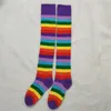 Calcetines de algodón de tubo largo grande alargados con rayas arcoíris hasta la rodilla calcetines de pierna hermosa 211201