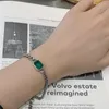 Geometrische Smaragd Armband Vrouwelijke INS Uniek Ontwerp Retro Distressed Licht Luxe Mode-sieraden Prachtig Cadeau Bangle8941967