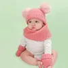 Mode vague tricot bébé Pom-Pom Beanie écharpe gants ensembles beaux enfants deux balles solide chaud chapeaux écharpes gants taille 0-36 mois