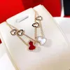 سوار HBP Sudrd Womens 18k Rose Gold Red Chalcedony Pendant Bai Bei الأقلية المزاجية Light Luxury Simple Valentines Day Gift