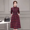 2021秋冬プラスサイズの赤い格子縞の綿のMidiのドレス女性エレガントな韓国ボディコンTシャツのドレスパーティー長袖Vestidos G1214