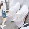 Zapatos de mujer 2021, zapatillas de deporte de verano, zapatillas transpirables vulcanizadas para mujer, sandalias ligeras de malla para caminar, sandalias con plataforma