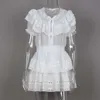 Mini vestido de alta qualidade de manga curta renda branca férias e estilo de praia 210608