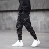 Joggers Erkek Siyah Taktik Kargo Pantolon Hip Hop Street Giyim Kalem Swearpants Şerit Cep Pantolon Elastik Bel HG094 MEN'S215L