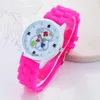 Montre-bracelets 2021 Montre Femme Femme en silicone de haute qualité Watchs Quartz Watch Bear Men Clock Relogio8416257