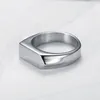 2021 Mode Heren Zwart Titanium Ringen Matte Afgewerkt Klassieke Betrokkenheid voor Mannelijke Wedding Bands Gift Party Banket Sieraden