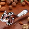 Wonderlife Squirrel Shape Almond Nut Pecan Nuts Nutcracker Nut Opener Sheller Kitchen Tool Hazelnut Walnut Tång Shaller Clip 210319