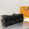 2023 Damowe torebki Flipkart Projektant torby jesień zima oryginalna litera drukowana duża torba na bitę 35 * 28cm moda torebka na ramię Crossbody