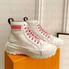 Kobiety Luksusowy Projektanci Buty White Canvas Calf Leather Chaussures Trener Sports Bicolor Chunky Quad Sneaker Boot