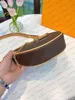 M81098 Loop Half-Moon Baguette Designer Women Bag äkta kalvläder Croissant Chain Purse Clutch Crossbody Handbag Shoulerbag Top Sell