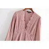 Zoete vrouwen effen roze jurken herfst mode dames kant v-hals elegante vrouwelijke knop meisjes chic vestidos 210427