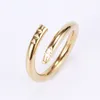 Hot Love Rings Dames Band Ring Jewelry Titanium Steel Single Nail European en American Fashion Street Casual paar Classic Gold Sier Rose Optionele size5-10