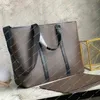 Män mode casual designe lyx 2 size wean end tote handväska portfölj datorpåse cross body messenger väska hög kvalitet topp 5a2572