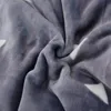 Fourrure en peluche canapé couverture flanelle polaire couvertures nordiques jette TV draps à rayures géométriques hiver Couple lit couette 230X250 couvre-lit couvertures
