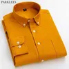 Amarelo Oxford Botão para baixo Camisa Masculino Casual Slim Fit Manga Longa Chambray Camisetas Homens Office Trabalho Diário Daily Wear Camisa com Cuidado Fácil 210522