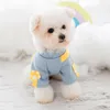 Vêtements pour animaux de compagnie Vêtements de dessin animé pour chien Messenger Sac à capuche Petit Costume Ours Imprimer Chiens Mignon Automne Hiver Collier Bleu Perro Appa304V