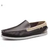 Mode mens casual skor typ16 läder brittisk stil svart vit brun grön gul röd utomhus bekväma andningsbara chaussures zapatos schuhe tränare