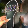 Glitter Chinelos Mulheres Verão 2021 Moda Bling Feminino Candy Color Flip Flops Beach Diamond Sapatos Flat Sandals Exterior Sandálias
