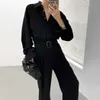 Svart last Jumpsuit Kvinnor Vår Fashion Långärmad Bälte Romper Streetwear Overaller 210608