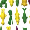 10 adet şaka oyuncaklar ve yenilik gags komik gülmek kauçuk deniz hayvan daralan uçan hindi parmak kuşlar yapışkan rastgele renk 116 b3