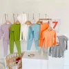 Kinderpyjama's Lente en Herfst Lange Mouwen Jongens Meisjes Baby Ondergoed Kleding Broek Pak P4480 210622