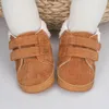 ファーストウォーカー幼児ベイビーウィンターウォームプレーカーソフトソールコーデュロイ靴幼児生まれぬいぐる洗濯ウォーカーベビーカー靴0-18m