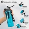 Bouteilles d'eau de sport avec paille Été Grande capacité en plastique Tritan Bouteille de boisson étanche portable sans BPA Voyage en plein air 211122