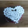 En gros 100% coton fait à la main en forme de coeur crochet napperon dentelle tasse tapis vase tapis, dessous de verre 10cm tapis de table personnalisation