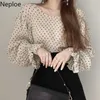 Neploe coréen hauts élégant en mousseline de soie femmes vêtements printemps O cou évasé à manches longues Blouse à pois plissé lâche Chic chemises 210422