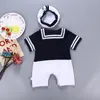 Colletto alla marinara Vestiti per neonato Bianco Cappello blu scuro Tute Camicia da marinaio a righe Tute estive rilassate per bambini Accademia navale8641327