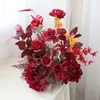 Decoratieve bloemen kransen rode bruiloft kunstmatige bloem rij arrangement tafel bal afgewerkte t fase wegleidende boog decoratie bloemen