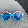 Gafas de sol para niños Anti ultravioleta Arco iris Gafas redondas Colores del caramelo Niños Verano Gafas de sol al aire libre para niñas Niños Decoración 2322 Y2