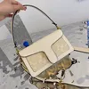 Designer tabby skola Sidan axelväskor för kvinnor Luxurys Black White Bean Handbag Ladies Small Vintage Crossbody Messenger T192W