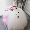 Superbes robes de fille de fleur en dentelle avec perles faites à la main, robe de mariée pour petit bébé, robes de soirée de concours Vintage