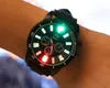 Gli orologi da uomo a 7 colori con diamanti luminosi hanno portato la tendenza della moda di studenti maschi e femmine coppia gelatina orologio Ginevra cassa trasparente silice