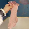 Meias crianças primavera meias penteados de algodão espanhol meninas quebradas rendas de renda dupla agulha Retro média e alta tubo socks9261