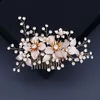 Fashion Flower Leaf Crystal Pearls Hair Combs pannband för kvinnor Bride Noiva Wedding Jewelry Accessories Forseven Clips Barrettes