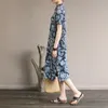 Johnature Frauen Chinesischen Stil Kleid Stehen Kurzarm Knopf Blau Und Weiß Vintage Cheongsam Sommer Hohe Qualität Kleid 210521