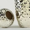 Jarrones Proceso de galvanoplastia Jarrón de cerámica Europeo moderno Chapado en plata Textura de martillo Flor seca Decoración de la sala de estar del hogar