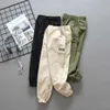 Ragazze Cargo Pants Lettera Girl Pant Tasche Pantaloni per bambini Autunno Inverno Abbigliamento sportivo per bambini 6 8 10 12 14 210527