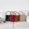 Shoppingkassar Solid Färg Läder Läder Kvinnor Mode Axelväska Dam Enkel Lyx Handväska Purse Casual Travel Sac A Main220307