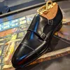 Monk Men Shoes PU Leather Solid Dress Shoes Clássico Britânico Salto Baixo Confortável Moda Fivela Dupla Chaussure Homme HG325