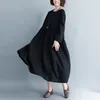 Johnature Fashion Retro O-Neck Långärmad Plus Storlek Klänningar Höst Lös Bekväm Fast Färg Kvinnor Fritidsklänning 210521