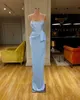2021 afrikanische sexy Brautjungfernkleider hellblaues Schedien Mermaid Plus Size Long Satin Split Maid of Ehren Hochzeit Gastkleid gemischt 5369105