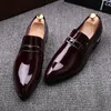 Luxe metalen Stijl mannen Business Prom Schoenen Bruiloft Puntschoen Mannen Flats Loafers Schoeisel EUR siz: 38-43