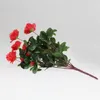 装飾的な花の花輪7分岐/ブーケ造りの赤いアザレアの茂みの結婚式の家の庭の偽の装飾