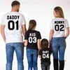 Família combinando roupas verão moda sólida o pescoço casual camisetas camisas para o pai mamã miúdo bebê t-shirt engraçado 210517