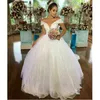 2022 Ny vit lysande boll Bröllopsklänning Afrikansk utanför axeln Runda Long Train Bridal Gowns Plus Size Vestido de Novia